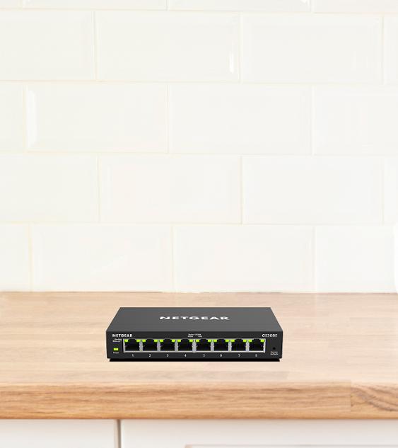 NETGEAR 5-Port Gigabit Ethernet Plus Switch (GS305E) - Desktop or Wall  Mount, Home Network Hub, Office Ethernet Splitter, Silent Operation