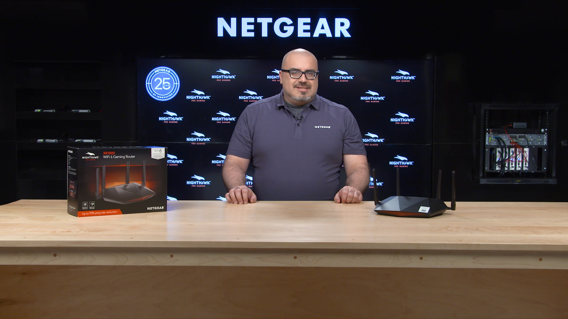 Netgear courts gamers and launches a new Wi-Fi 6E router at CES 2022 - CNET