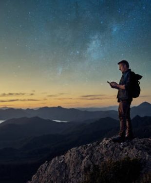 Embrace Work and Wanderlust: Mobile WiFi for Every Adventure